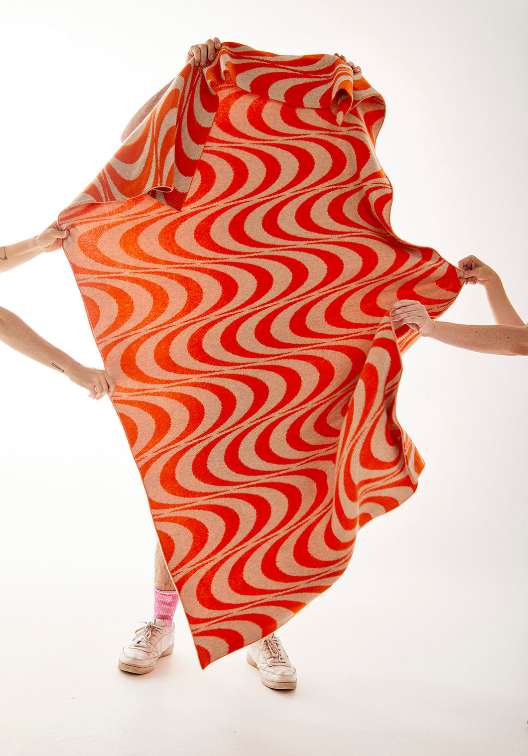 MOONAGE DAYDREAM THROW - ORANGE/OATMEAL