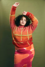 Load image into Gallery viewer, Ombré check mohair hand knit sweater - Pink/Orange
